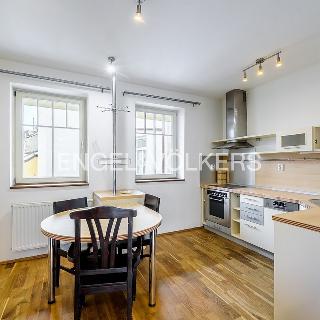 Pronájem bytu 3+kk 128 m² Praha, Belgická