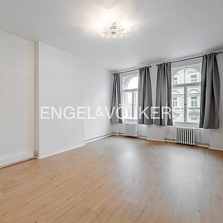 Pronájem bytu 3+1 114 m&sup2; Praha