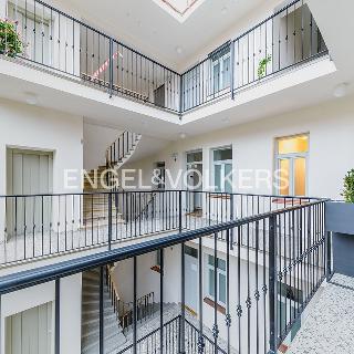 Pronájem bytu 3+kk 82 m² Praha, Lidická