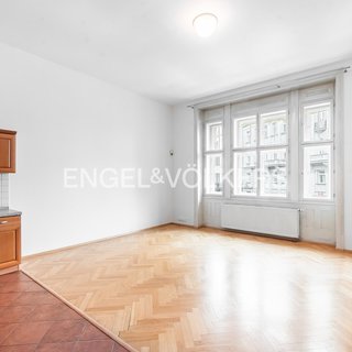 Pronájem bytu 2+kk 72 m² Praha, Senovážné náměstí