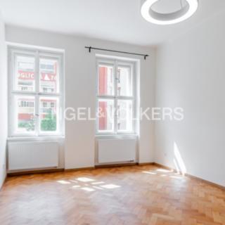 Pronájem bytu 2+1 75 m² Praha Vinohrady, Anglická