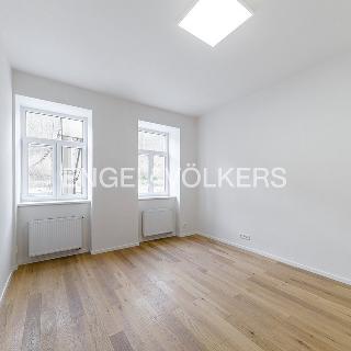 Pronájem bytu 1+1 50 m² Praha, Radlická