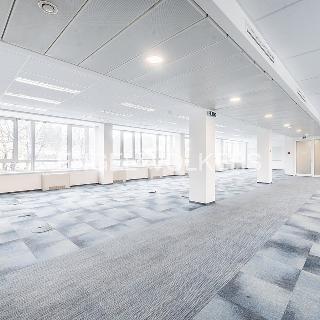 Pronájem kanceláře 1 032 m² Praha, Evropská