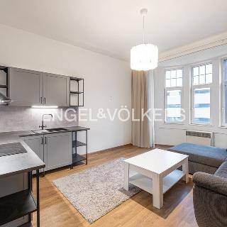 Pronájem bytu 4+kk 96 m² Praha, Jandova