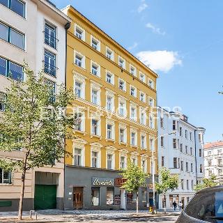 Pronájem kanceláře 129 m² Praha, Italská