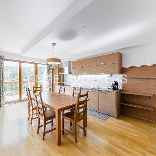 Pronájem bytu 4+kk 102 m² Praha, Linhartova