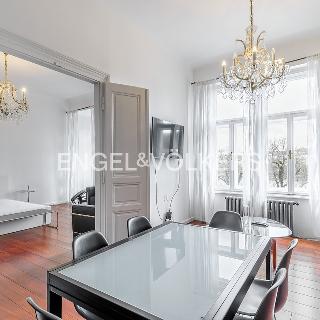 Pronájem bytu 2+1 80 m² Praha, Masarykovo nábřeží