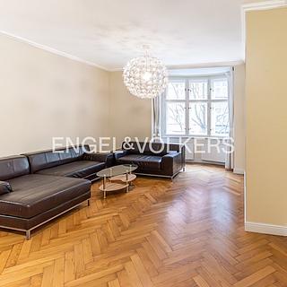 Pronájem bytu 4+kk 114 m² Praha