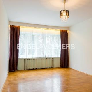 Pronájem bytu 4+1 185 m² Praha, Klimentská