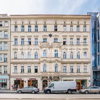 Pronájem kanceláře 196 m² Praha, Karlovo náměstí