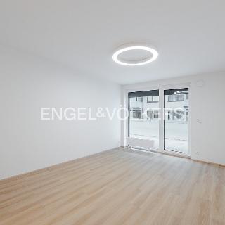 Pronájem bytu 2+kk 56 m² Praha, Čakovická