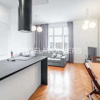 Pronájem bytu 3+kk 87 m² Praha