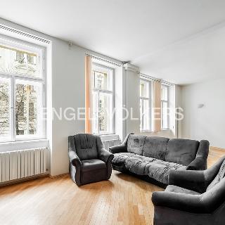 Pronájem bytu 3+1 111 m² Praha, Anny Letenské