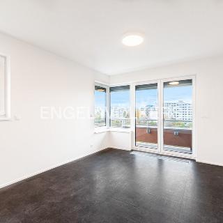 Pronájem bytu 1+kk, garsoniery 30 m² Praha