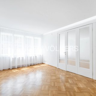 Pronájem bytu 4+1 142 m² Praha, Střešovická