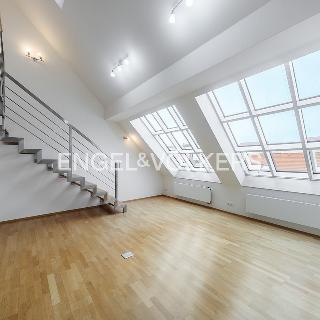 Pronájem bytu 3+1 119 m² Praha, Radhošťská