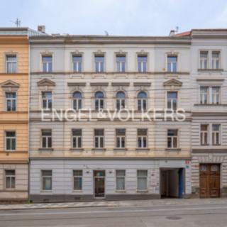 Pronájem kanceláře 133 m&sup2; Praha