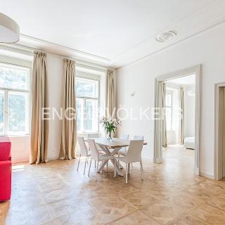 Pronájem bytu 2+1 87 m² Praha