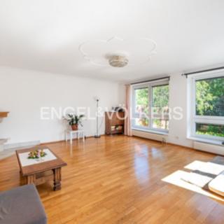 Pronájem rodinného domu 280 m² Praha