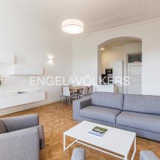 Pronájem bytu 2+kk 80 m² Praha, Bolzanova