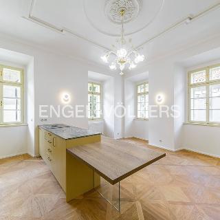 Pronájem bytu 2+kk 57 m² Praha