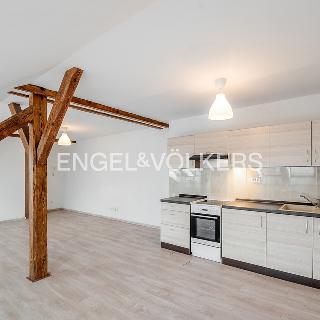 Prodej bytu 1+kk a garsoniéry 52 m² Praha, Sokolovská