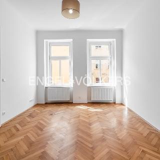 Pronájem bytu 2+1 79 m² Praha, Štěpánská