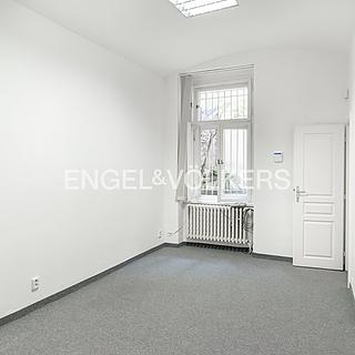 Pronájem kanceláře 28 m&sup2; Praha