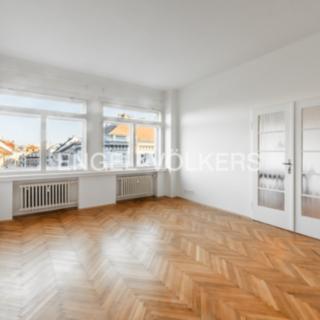 Pronájem bytu 3+1 90 m² Praha Malá Strana, Újezd