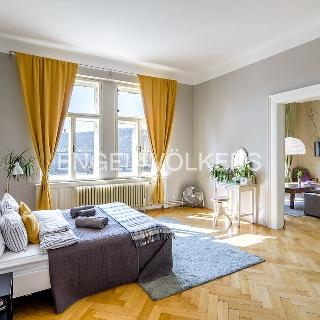 Pronájem bytu 4+1 139 m² Praha, Masarykovo nábřeží