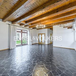 Pronájem bytu 4+kk 170 m² Praha