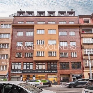 Pronájem obchodu 130 m² Praha, Jičínská