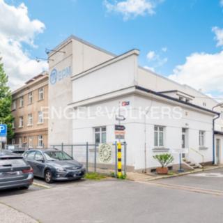 Pronájem kanceláře 65 m&sup2; Praha