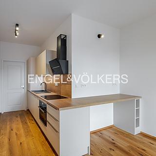 Pronájem bytu 2+kk 45 m&sup2; Praha