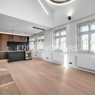 Pronájem bytu 4+kk 148 m² Praha