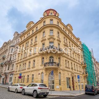 Pronájem obchodu 146 m² Praha