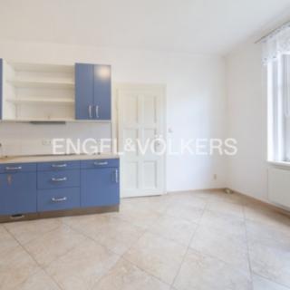 Pronájem bytu 1+1 48 m² Plzeň