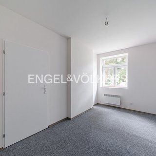 Pronájem bytu 1+1 30 m² Praha, Slavětínská