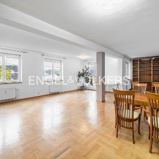 Pronájem bytu 4+kk 140 m² Praha, Kloboukova