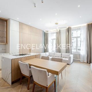 Pronájem bytu 3+kk 81 m² Praha, U obecního dvora