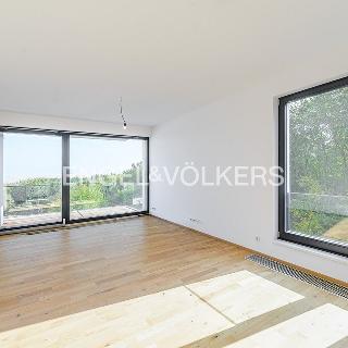 Pronájem bytu 3+kk 93 m² Praha, Lerausova