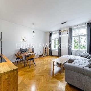 Pronájem bytu 2+kk 59 m² Praha, Sokolská