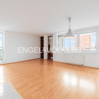 Prodej bytu 2+kk 80 m² Praha, Petržílkova