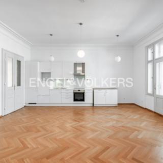 Pronájem bytu 3+kk 127 m² Praha