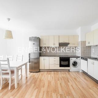 Pronájem bytu 3+1 98 m² Praha, Sluneční náměstí