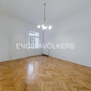 Pronájem kanceláře 119 m² Praha, Pařížská