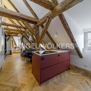 Pronájem bytu 2+kk 62 m² Praha, Na Kampě