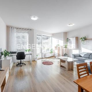 Pronájem bytu 2+kk 67 m² Praha, Mezi vodami