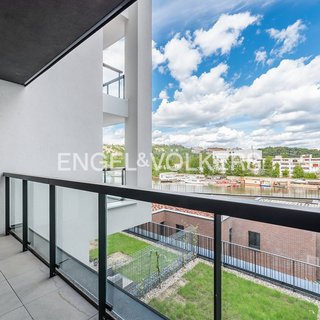 Pronájem bytu 2+kk 65 m² Praha, Jankovcova