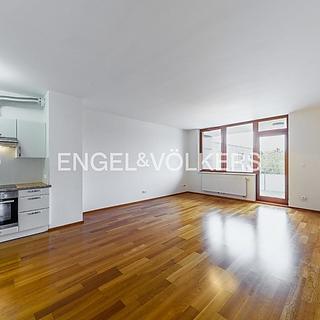 Pronájem bytu 4+kk 100 m&sup2; Praha